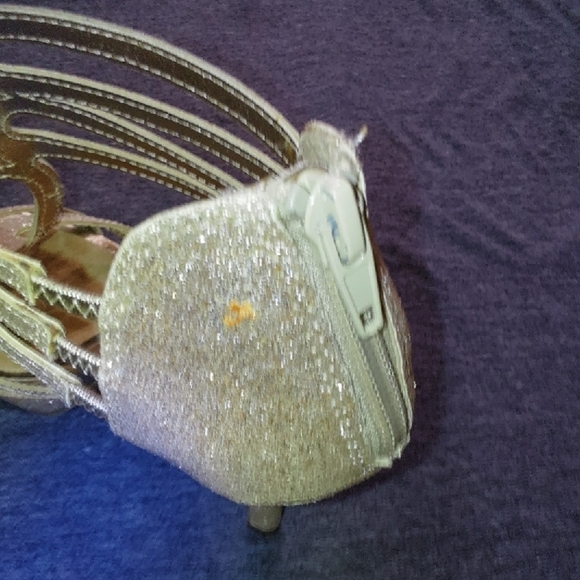 Elegant Tan Strappy Women's Heels There Is A Small Spot frin Storage. - Picture 8 of 9